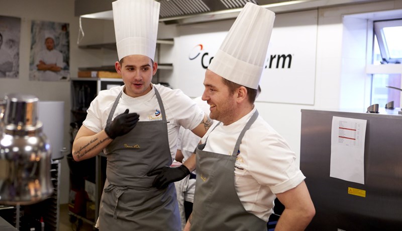 Viktor Örn náði þriðja sæti í matreiðslukeppni þeirra fremstu