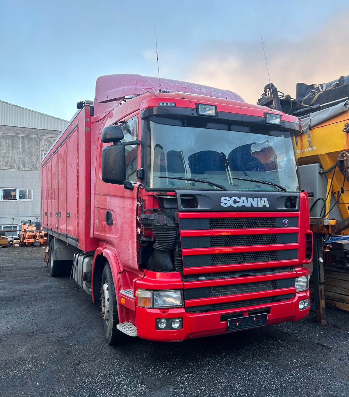 Scania 420 til sölu model 2000 keyrður u