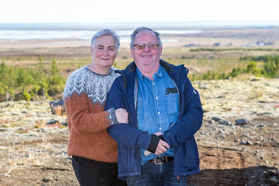 Hrönn Guðmundsdóttir og Hjörtur Bergmann Jónsson hafa stundað skógrækt í aldarfjórðung í landi Lækjar í Ölfusi. Með því segjast þau vera að nýta
landsvæði sem gagnaðist ekki neinum öðrum búskap og græða upp rýrt land.