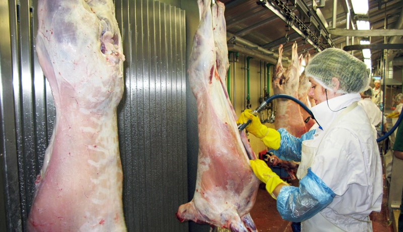 Verið að skoða möguleika á hækkunum